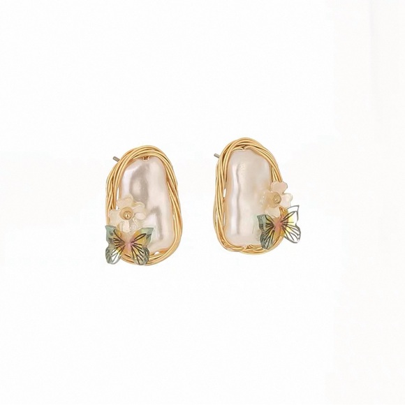 Jewelry - Elegant Gold and Cream Earrings with Floral Design